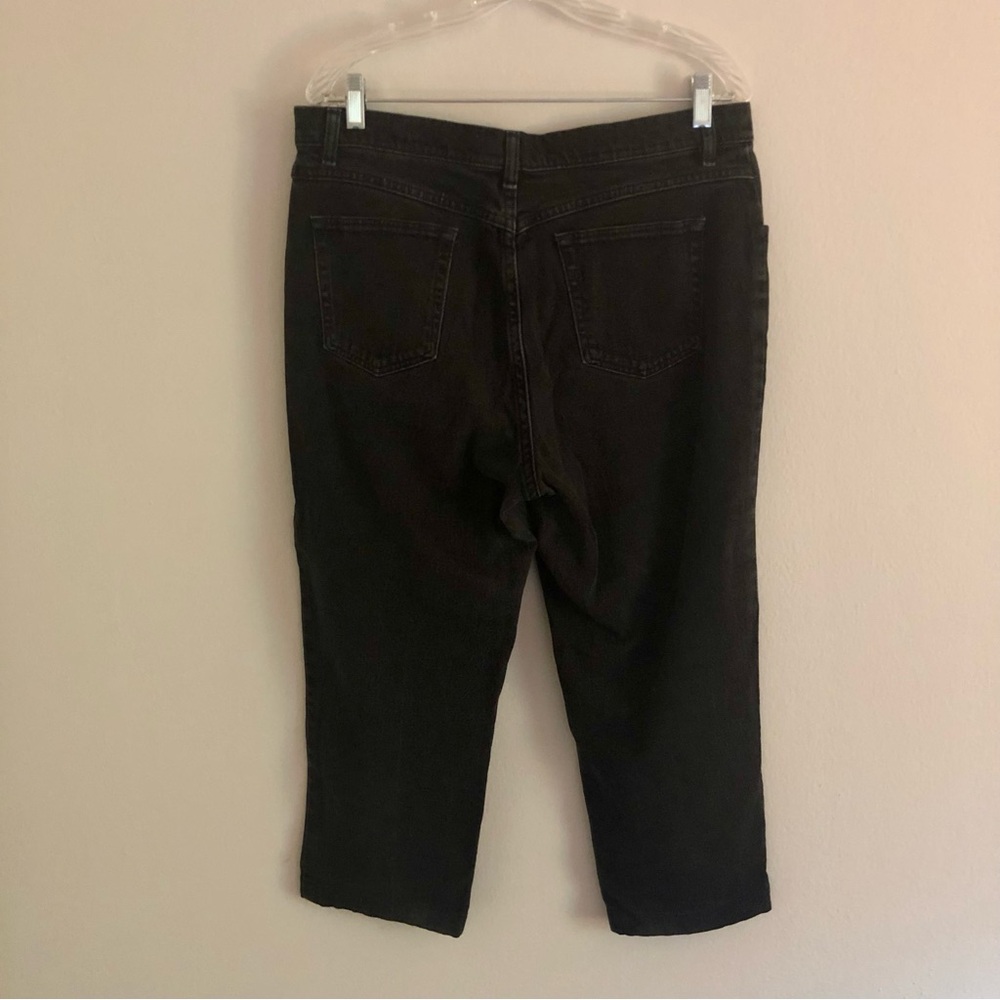 Vintage Y2K Chic Plus Size Black Denim Capri Pants - Picture 2 of 8